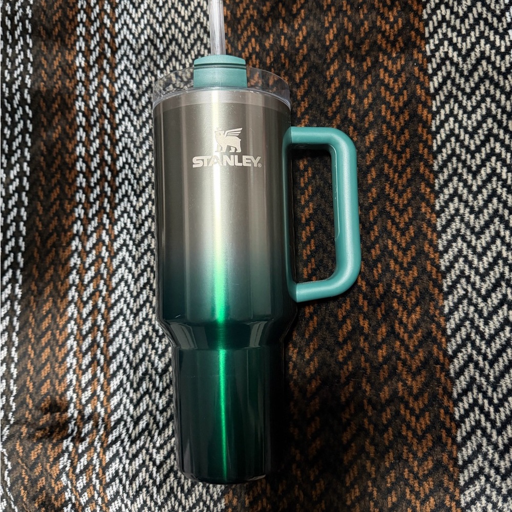 Stanley Tumbler - Silver to Emerald Green Ombré